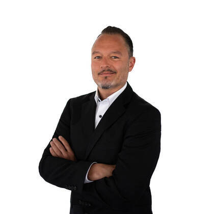 Portrait Thomas Schneider